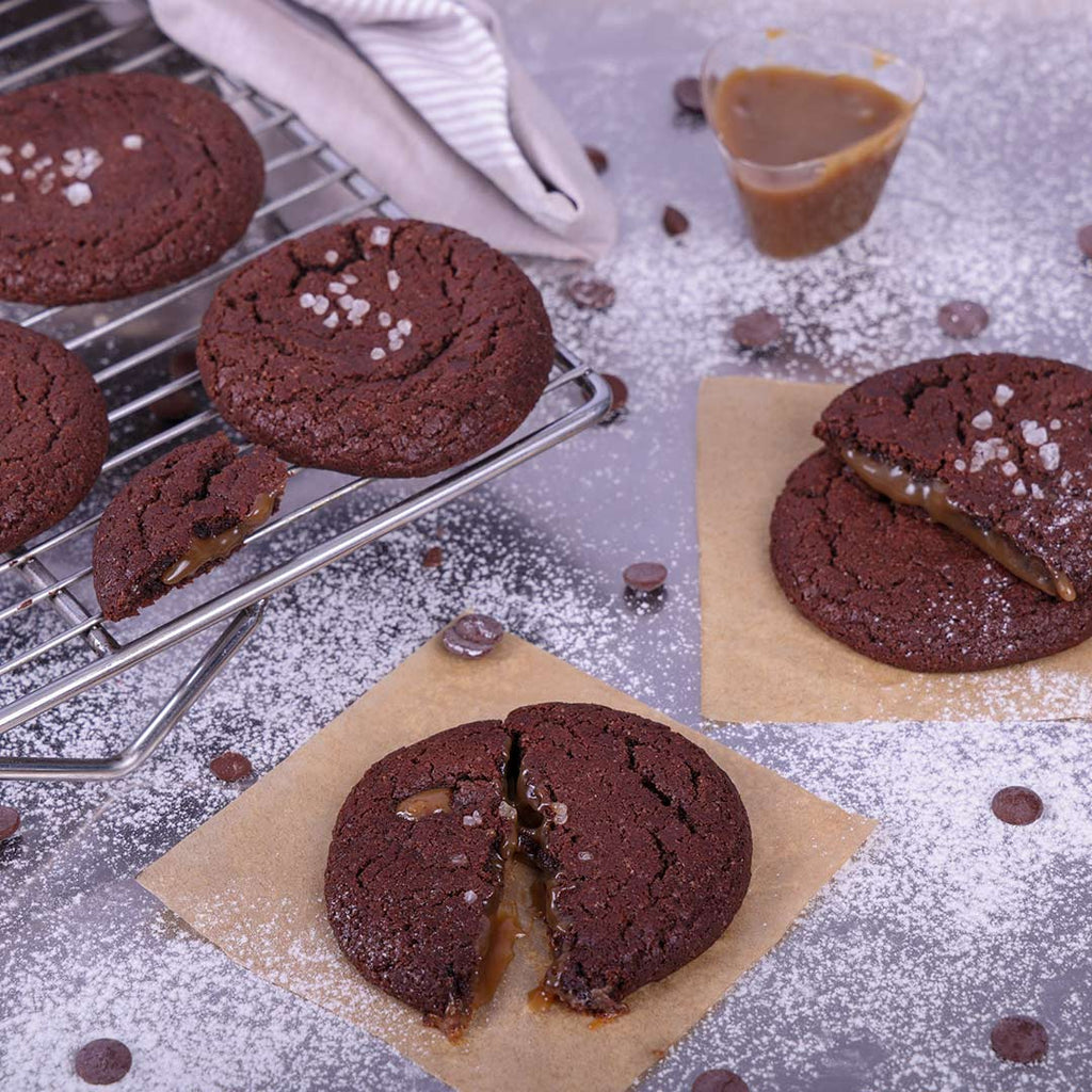 Dark chocolate salted caramel cookies for all the lava cookie fan out there, this salted caramel cookie will melt your heart with a lip smacking taste 