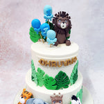 Each decorative element on this Birthday Cake For Kids tells its own story - from the carefully crafted furry mane of the lion to the spotted pattern of the giraffe, bringing the African savanna to life. 