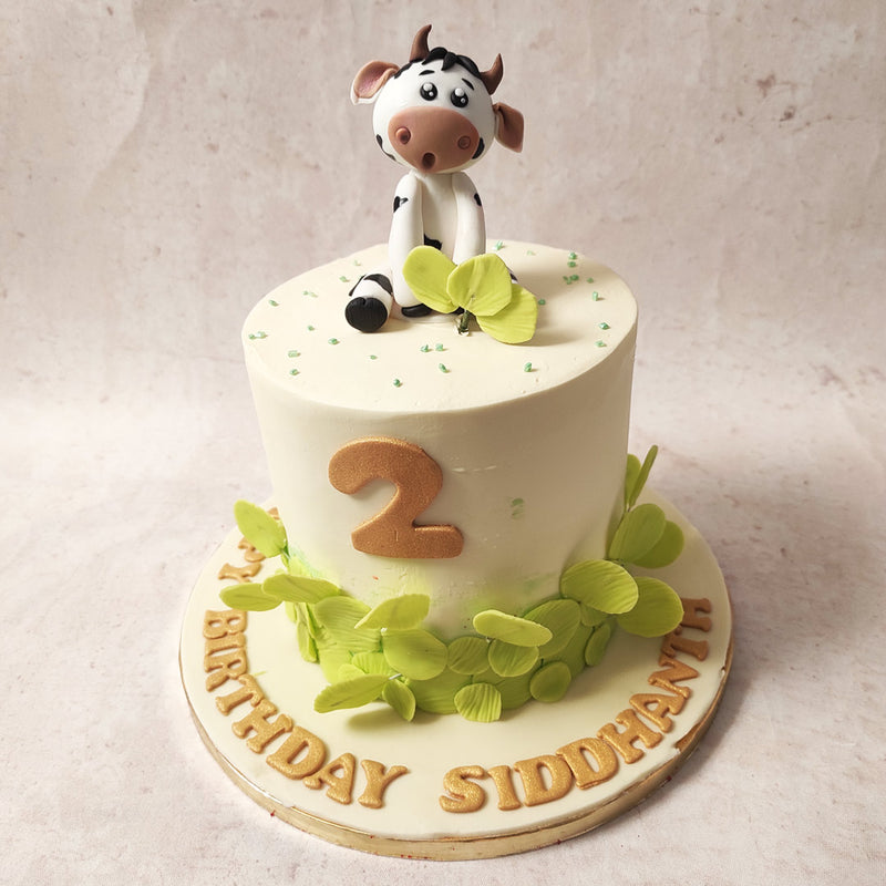 Cute Cow Cake