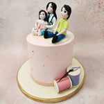 There's also a nostalgic element to this doctor family cake that is brought about by the colour theme, which is utilised to create the look of something retro or in the past, much like an old movie or family photograph that one has cherished and preserved over the years and now turned into a aesthetic birthday cake for wife / birthday cake for husband!