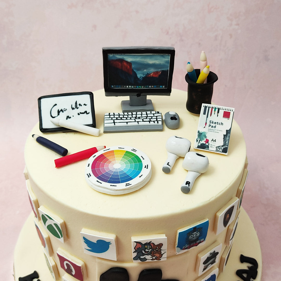 Computer cake - Decorated Cake by Kamira - CakesDecor
