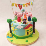 The sky blue base, reminiscent of a clear summer day in Peppa’s neighbourhood, sets the stage of a sunny day on this Peppa and Fam Birthday Cake.