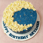 But the true wonder of this celestial birthday cake for kids lies in its crowning glory - the moon itself. 