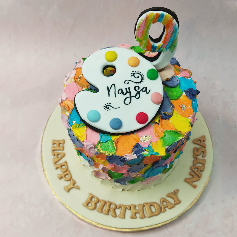 With a realistic and life-sized colour palette on top, this colour palette cake features an aesthetic that is flamboyant, artistic and eye-catching. 