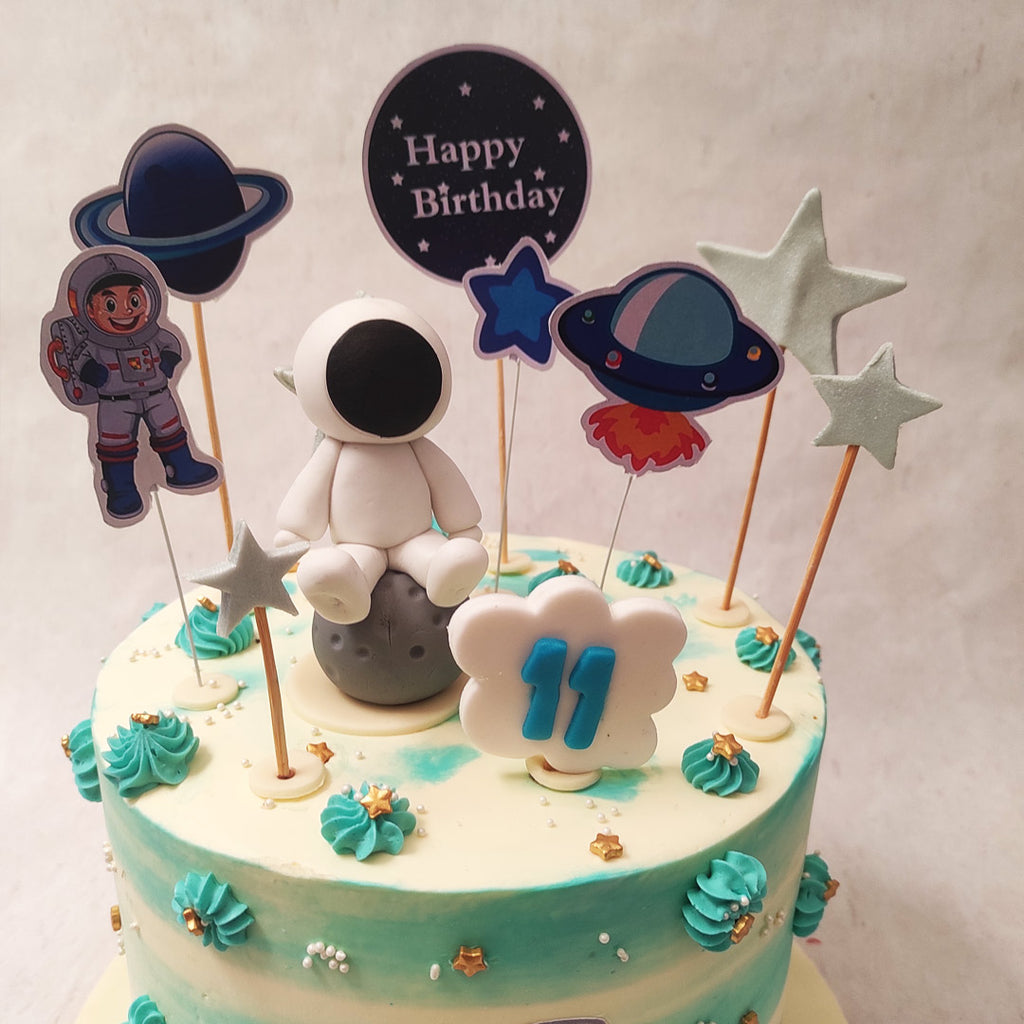 Buy Space Cake Topper, Astronaut Birthday Theme, Outer Space Party Decor,  Space Rocket Topper, Space Birthday Cake Decoration, Astronaut Party Online  in India - Etsy