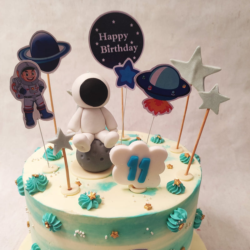 Astronaut Birthday Cake For Kids