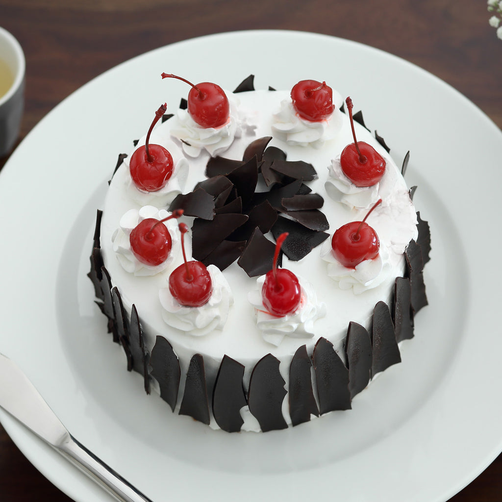 Offers & Deals on Black Forest Cake [Egg] in Koramangala 5Th Block,  Bangalore - magicpin | October, 2023