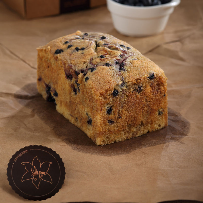 Eid special gift hamper - Blueberry Tea Cake - A light fluffy tea time cake flavoured with home-made blueberry compote. This English tea loaf is an absolute delight!
