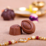 Dussehra gift hamper with caramel chocolates inside 