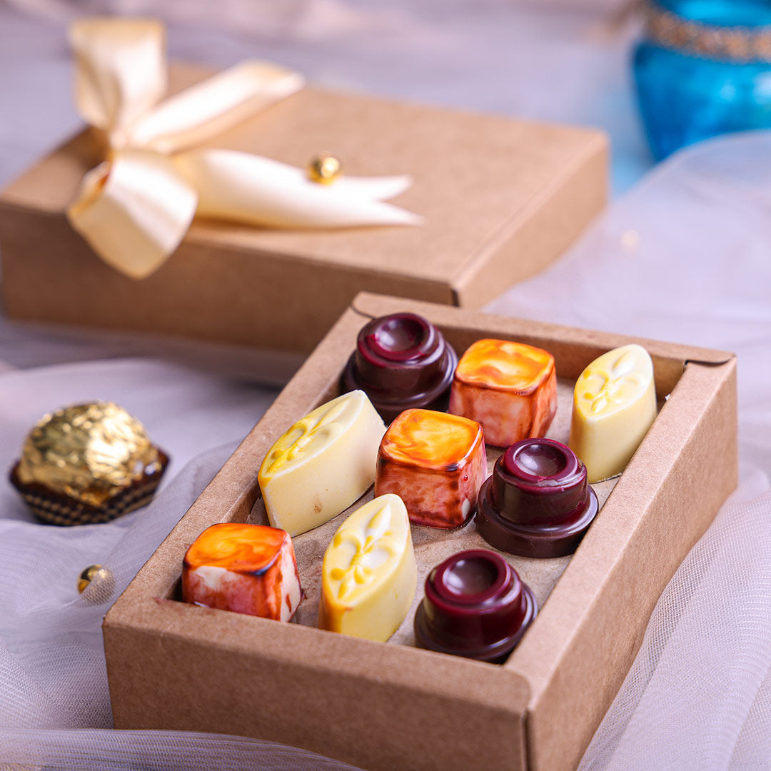 m&m's Yellow Tub Chocolate Diwali Gift Pack, Diwali Chocolate Gift Pack, Colourful from Outside & Chocolatey from Inside, Diwali Gift Hamper