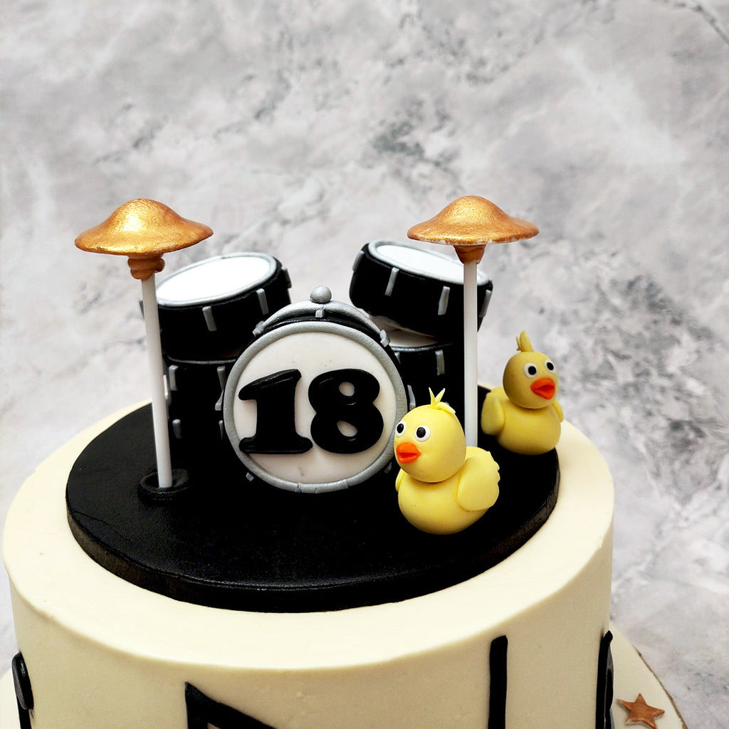 African Drum Cake - Around the World in 80 Cakes