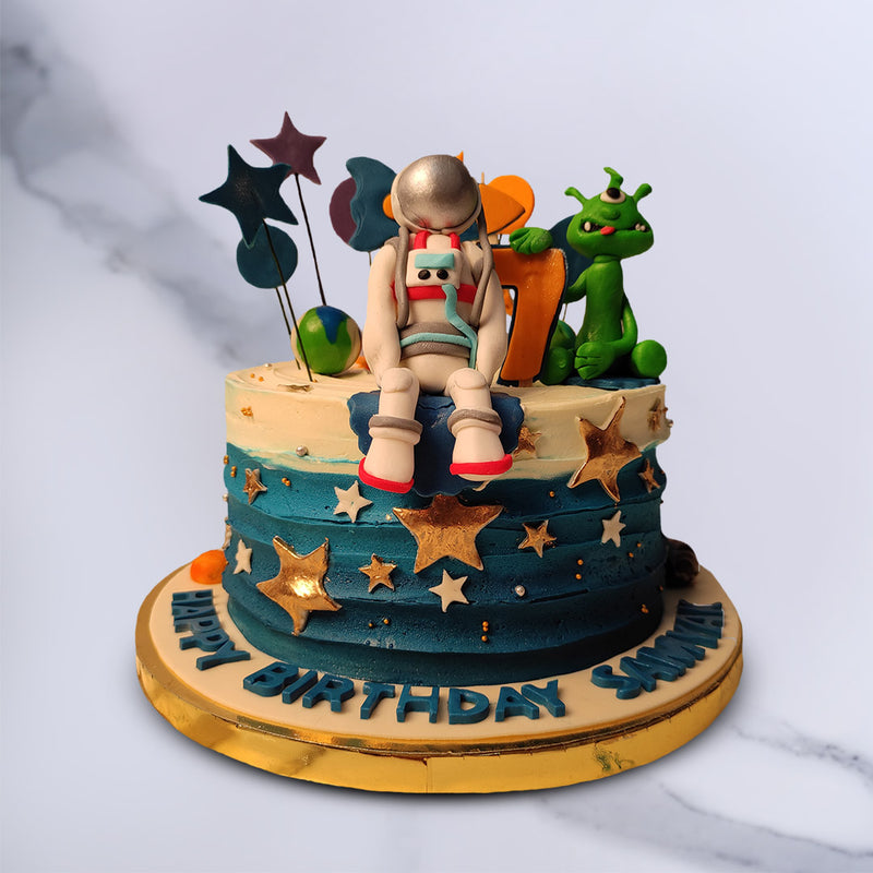 This front view of space theme cake shows you a detailed picture of this galaxy theme cake. Order online space theme cake for same day delivery across Bangalore.