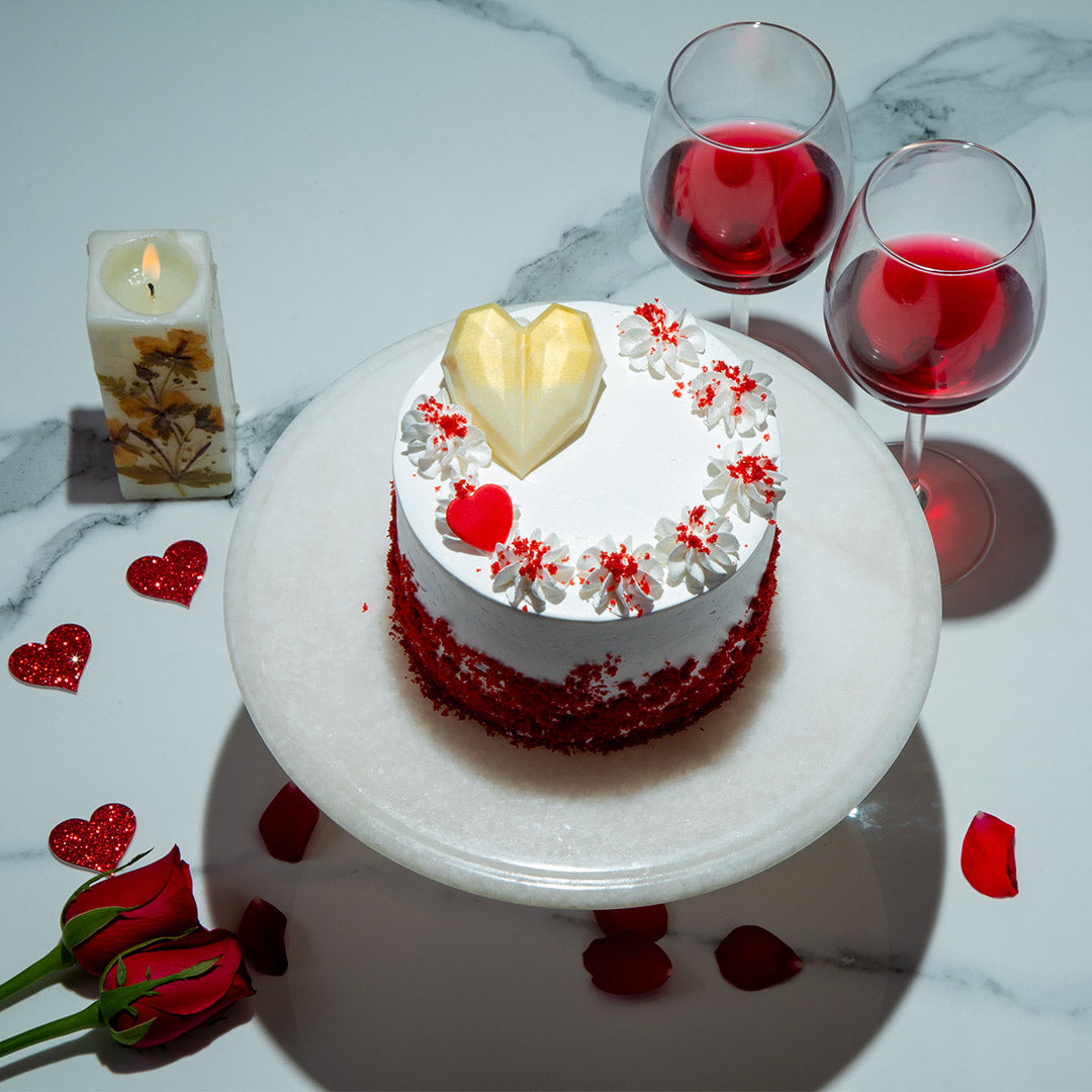 Order Anniversary Cake Heart Shape + Roses | GiftHamperShop