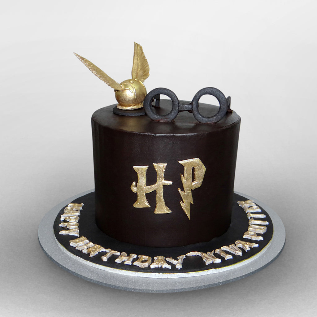 Harry Potter bespoke theme birthday cake design complete with fondant –  Flavourtown Bakery