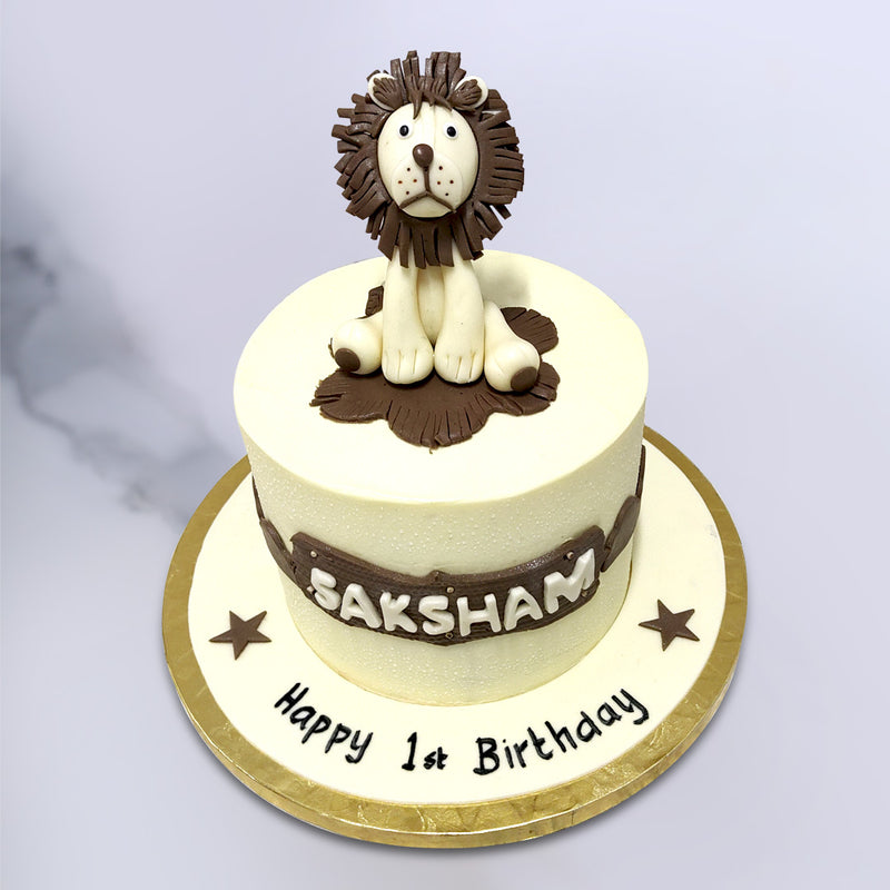 Engage your child's imagination by bringing together toys, playtime and birthday treats all in the form of one lion king cake. As a cartoon cake design, the animated-like elements can be seen in the comical face of the lion and the woody brown tones of his mane too.