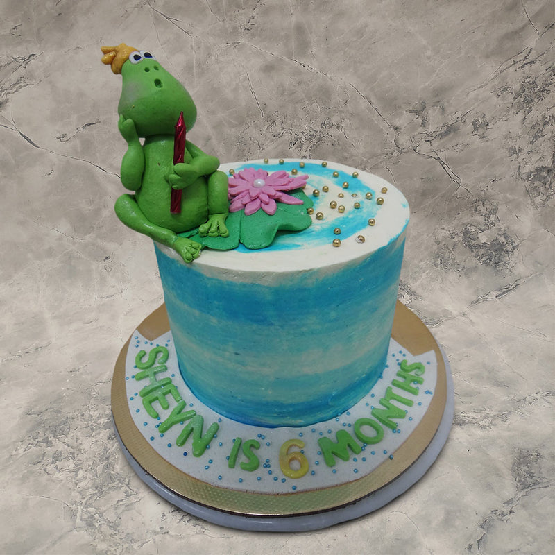 This frog cake design is like an illustration out of a children's storybook and we want to bring that world of fairytales to life for you. With this Prince frog theme cake, you get to tap into your imagination and savour a slice of this delicious treat.