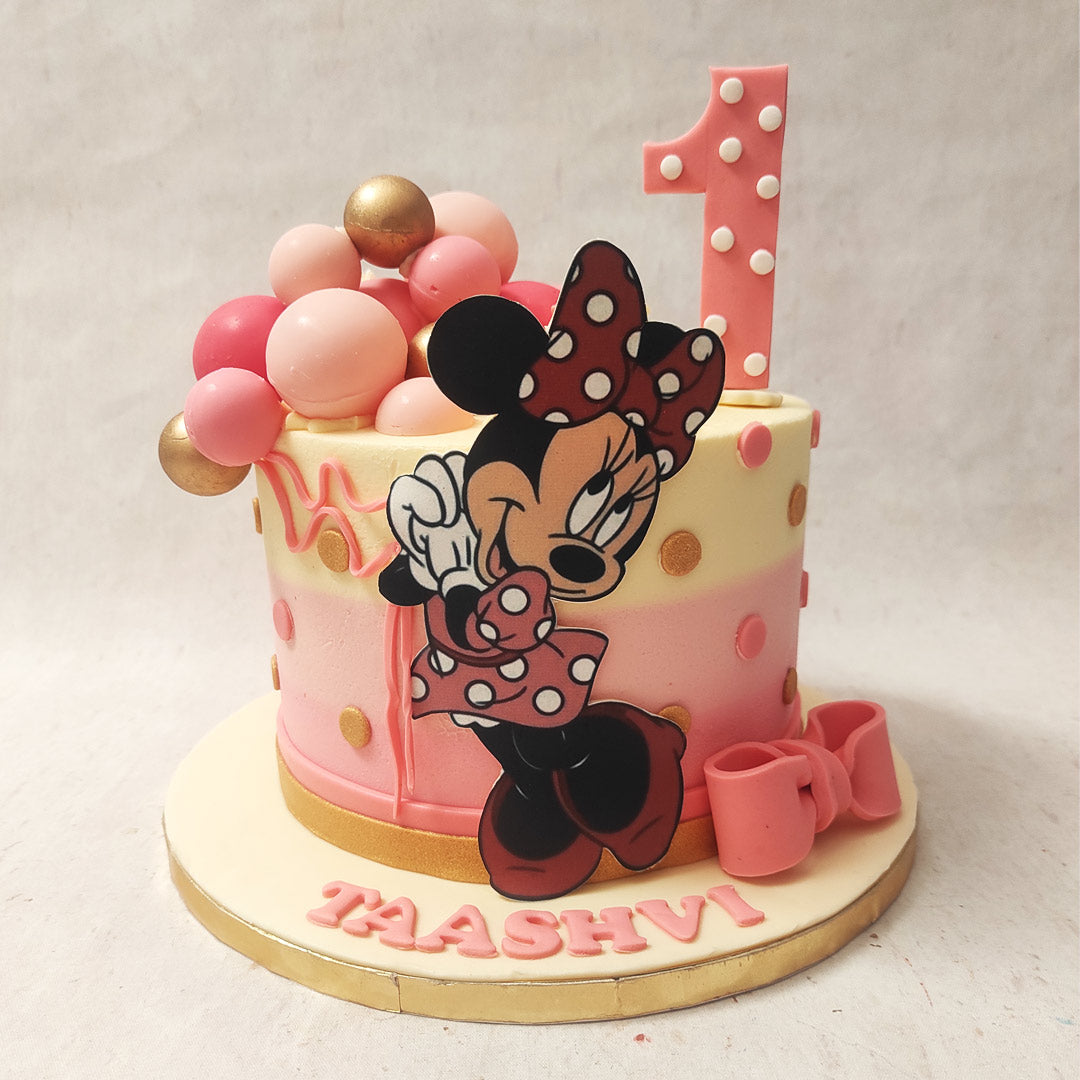 Khalids Kakes - A simple Minnie Mouse cake complete with ears and a bow! -  - - - - #minniemousecake #minniemouse #minniecake #mickeymouse  #mickeymousecake #girlscake #birthdaycake #simplecake #perfection #disney  #disneyworld #amazing #love #