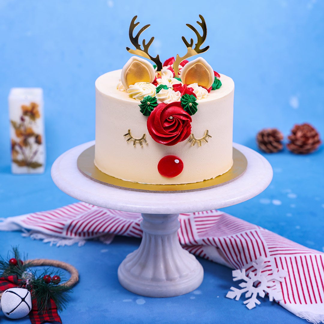 Tea Cakes Rudolph Vanilla Reindeer Cakes | Rudolph Theme Cake – Liliyum Patisserie & Cafe
