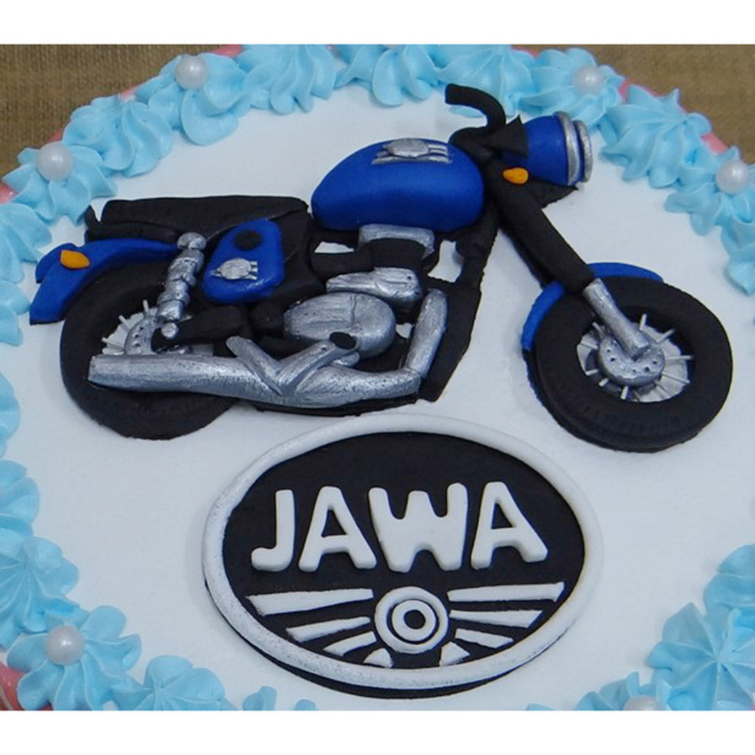 Bike Cake | JAWA Bike Theme Cake | Designer Cakes in Bangalore ...
