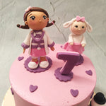Dottie McStuffins, the main character of the television series and also this Doc McStuffins birthday cake for kids, often puts on her stethoscope to begin fixing toys and dolls because she wants to become a doctor like her mother. 