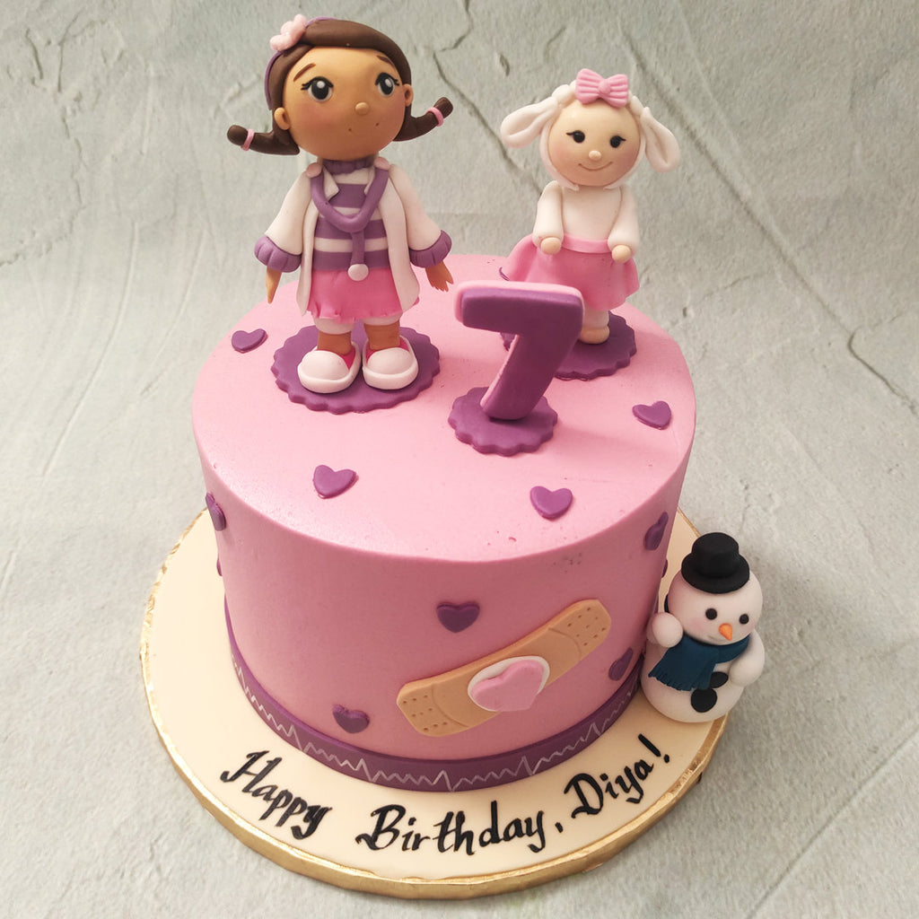 This Doc McStuffins cake is a unique take on the popular children's show of the same name. In an attempt to make this fictional world more tangible for your little one's, we present to you this customisable  Doc McStuffins birthday cake!
