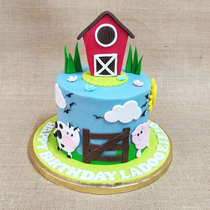 From Enid Blyton story books to fairytales, cartoons and songs, farmlife is something that makes up a lot of children’s imaginationary adventures. This farm theme cake is a way of resparking this nature-based fantasy for kids. Here’s a farm birthday cake for kids that is both educational, fun and all-round wholesome.