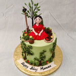 This gardening cake is for the ones with a green thumb. To pay homage to those who love nature and to nurture, such as mothers, this garden theme cake is a collection of natural souvenirs on a platter. 