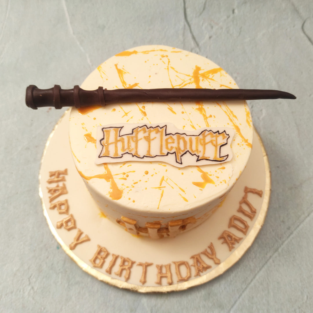 Harry Potter Hufflepuff Cake | Harry Potter Cake | Order Custom Cakes in  Bangalore – Liliyum Patisserie & Cafe