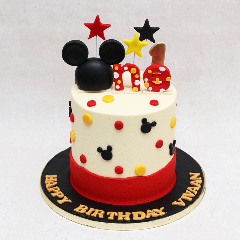 This Mickey Mouse theme cake design is a trip down memory lane to some of our childhood's greatest hits. This Mickey Mouse birthday cake for kids is the most scrumptious blast from the past that you could surprise your little ones with.