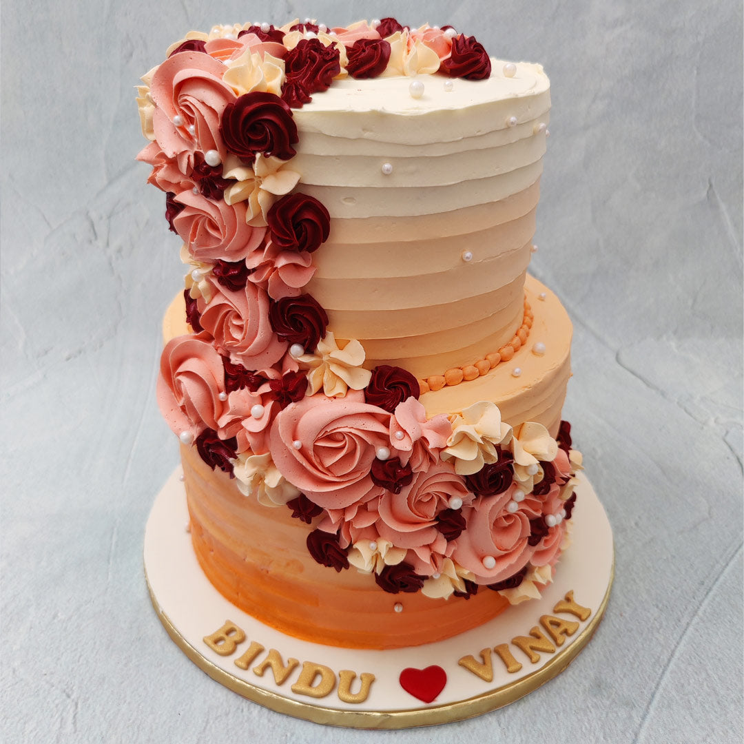 Obsessed With Everything About These Pretty Wedding Cakes - Ombre burgundy