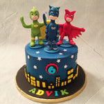 Join Catboy, Owlette and Gekko on their sweetest adventure yet in the form of this PJ Masks theme cake. From saving the day to celebrating it, this PJ Masks cake is one memorable experience that you'll never forget. 