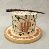 We like to think that this Harry Potter Slytherin cake is worthy of being presented at the great hall of the Hogwarts castle, conjured up by Dumbledore himself. 