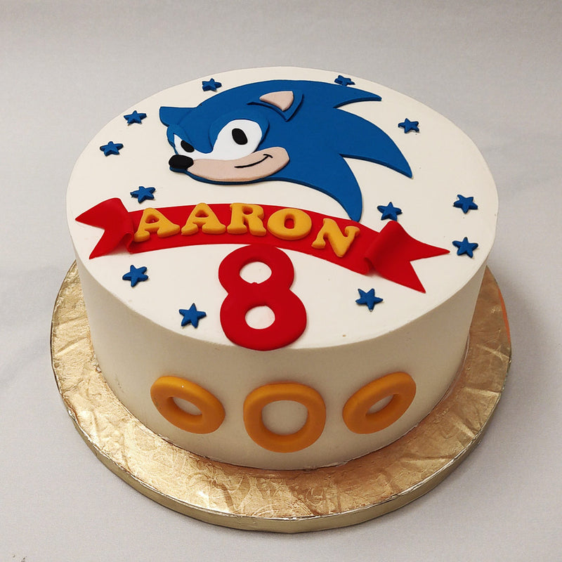 Take your celebrations from good to super with this Super Sonic cake design. This Super Sonic birthday cake for kids pays homage to one of today’s most popular cartoon characters.
