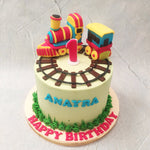 This toy train birthday cake features a delicious design that will really make you want to chew chew! So to set your celebrations on the right track, we present to you this one of a kind design of a toy train cake!