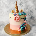 Liliyum Patisserie presents to you this golden horn unicorn cake to celebrate someone just as magical and unique as this mythical creature. This  ombre unicorn cake is made of a delicious fairydust to make all your little one's fairytales come true.